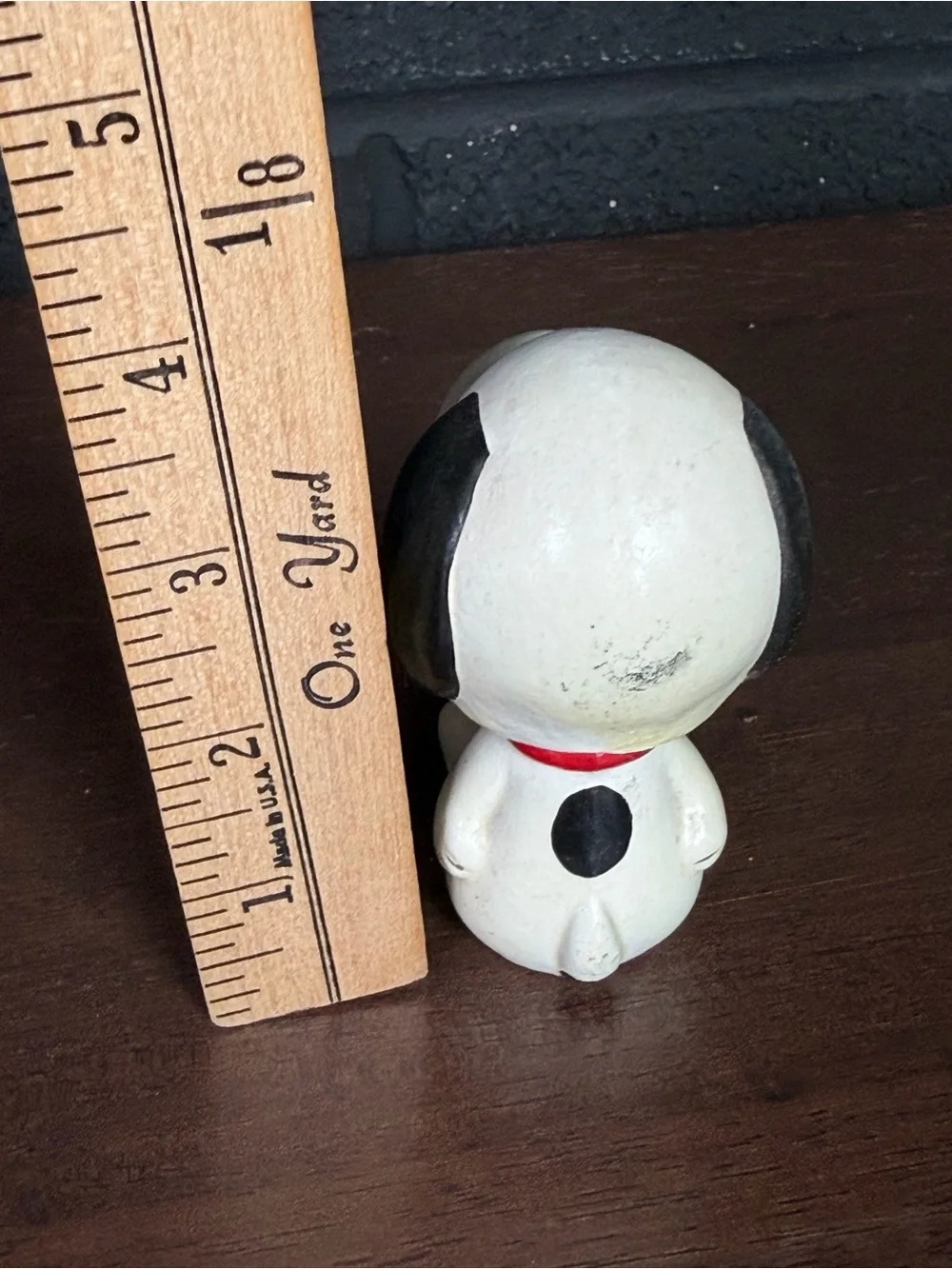 Snoopy charming figurine